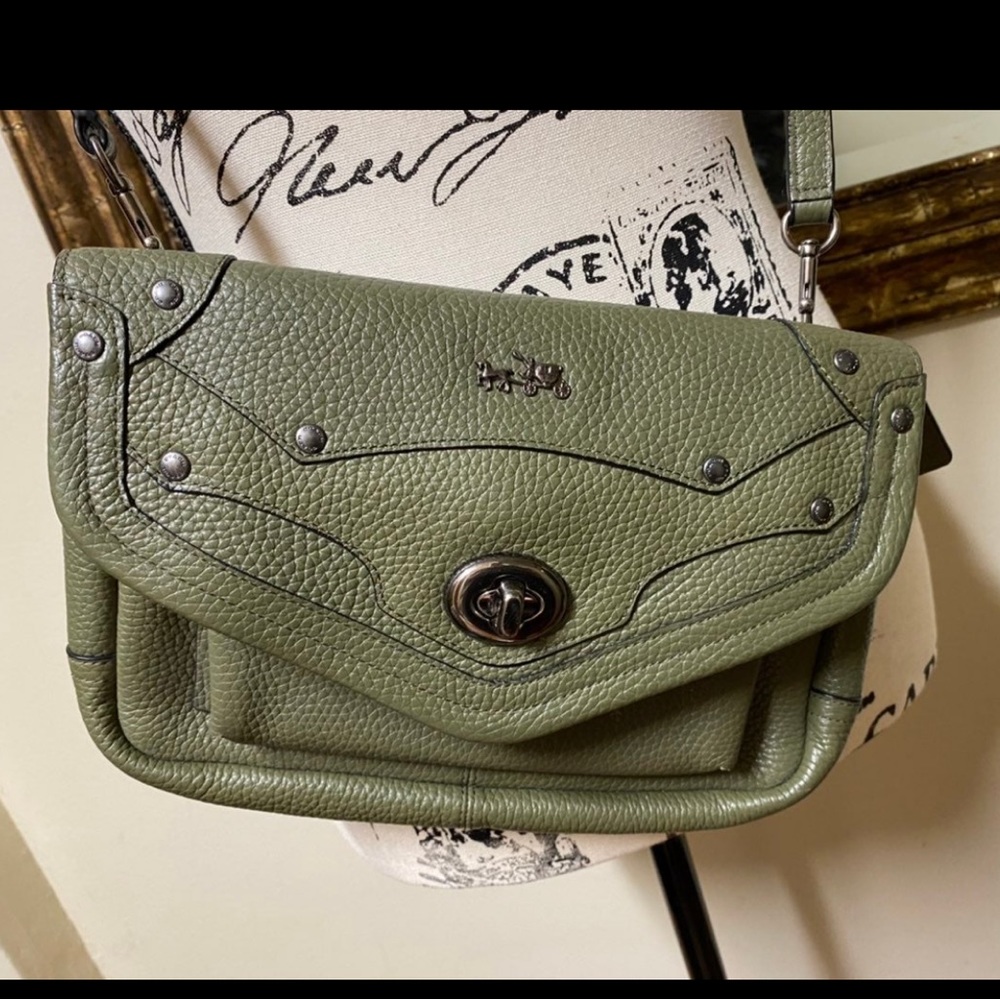Authentic Coach Rhyder Leather Crossbody - Picture 2 of 9
